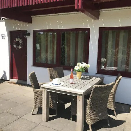 Holiday home In Reimboldshausen With Balcony Kemmerode