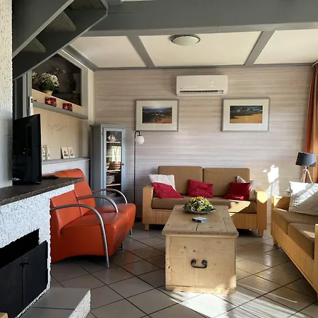 In Reimboldshausen With Balcony Kemmerode