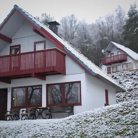 In Reimboldshausen With Balcony Vakantiehuis